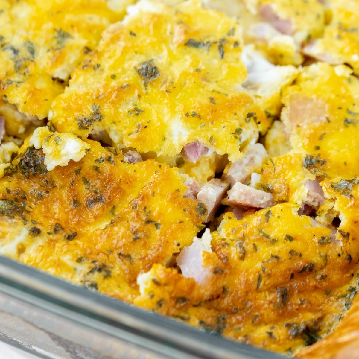 Easy Breakfast Casserole with Ham