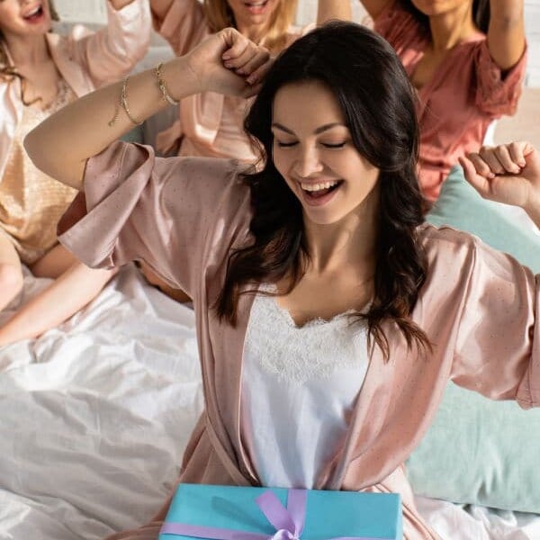 16 Hilarious Bridal Shower Games