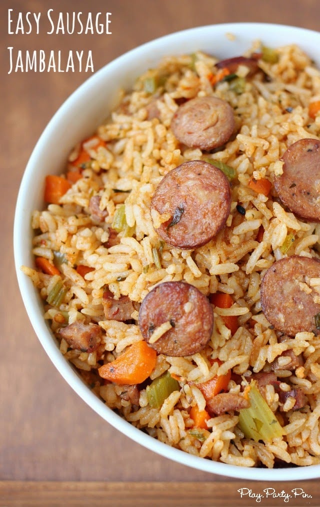 Easy cajun sausage jambalaya recipe from playpartyplan.com Easy cajun sausage jambalaya recipe from playpartyplan.com