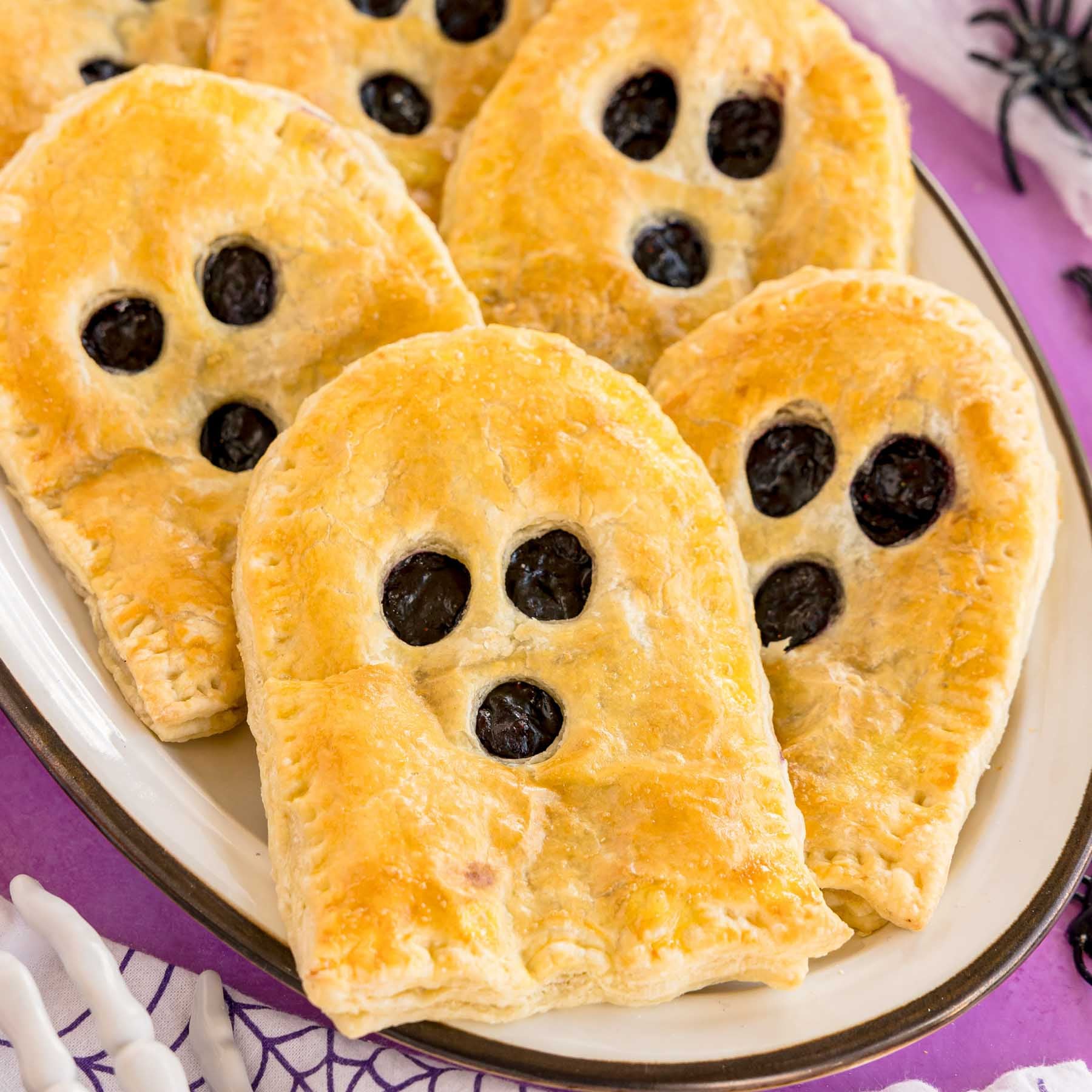 Boo-Berry Ghoster Strudels