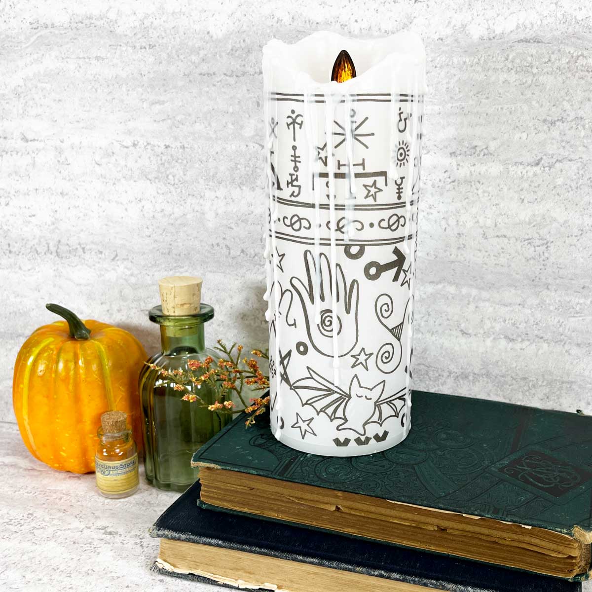 DIY Hocus Pocus Black Flame Candle
