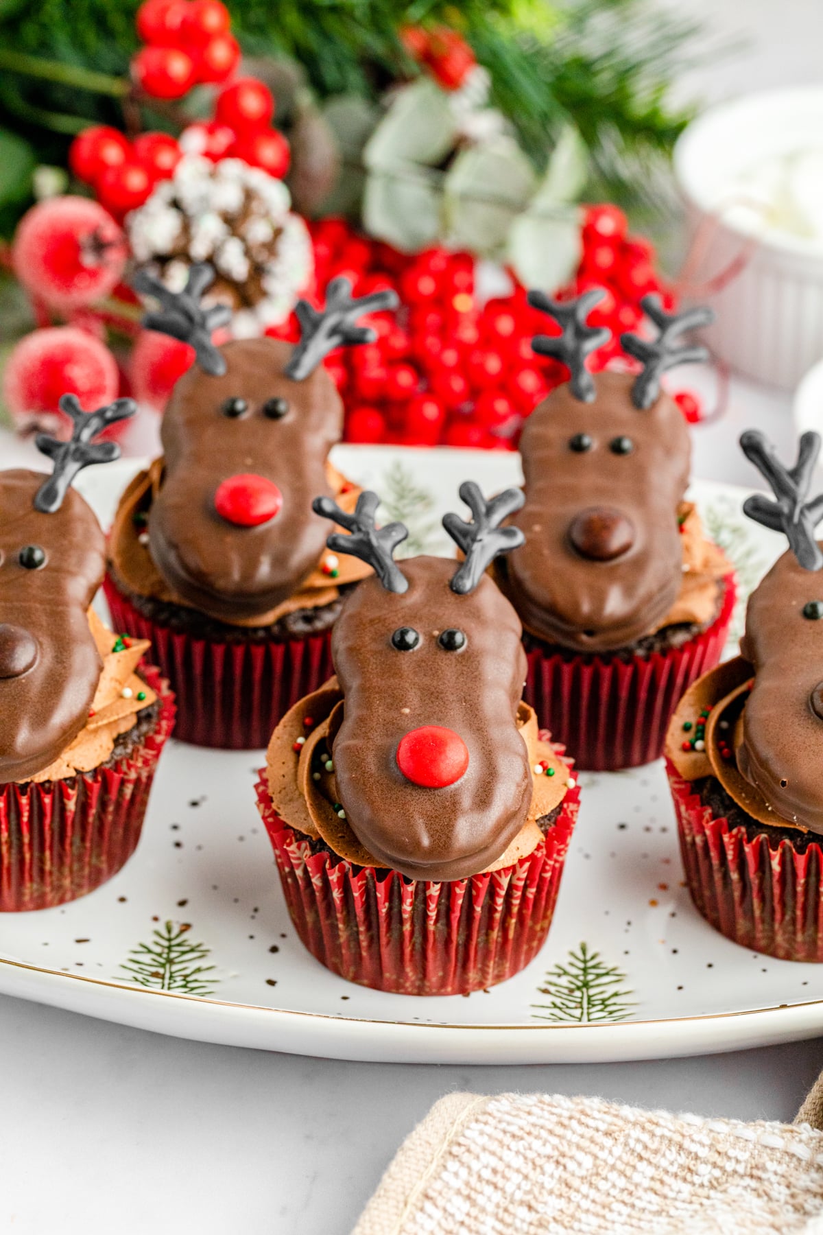 Easy Reindeer Cupcakes